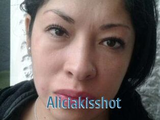 Aliciakisshot