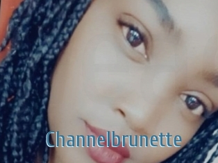 Channelbrunette
