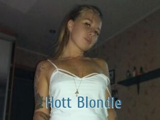 Hott_Blondie