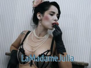 LaMadameJulia