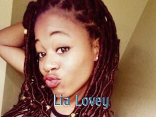Lia_Lovey