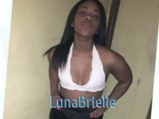 Luna_Brielle