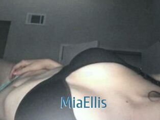 Mia_Ellis