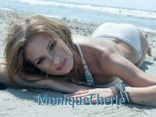 MoniqueCherie
