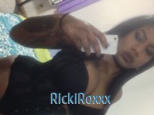 RickiRoxxx