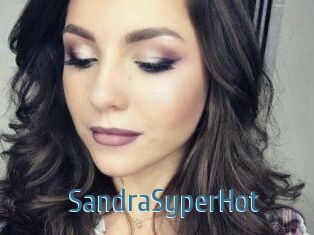 SandraSyperHot