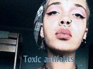 Toxic_artifakts